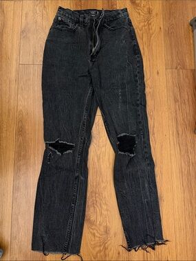 Abercrombie & Fitch Distressed mom jeans ultra high rise